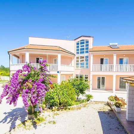 Apartments Hrgovic روغوزنيكا المظهر الخارجي الصورة