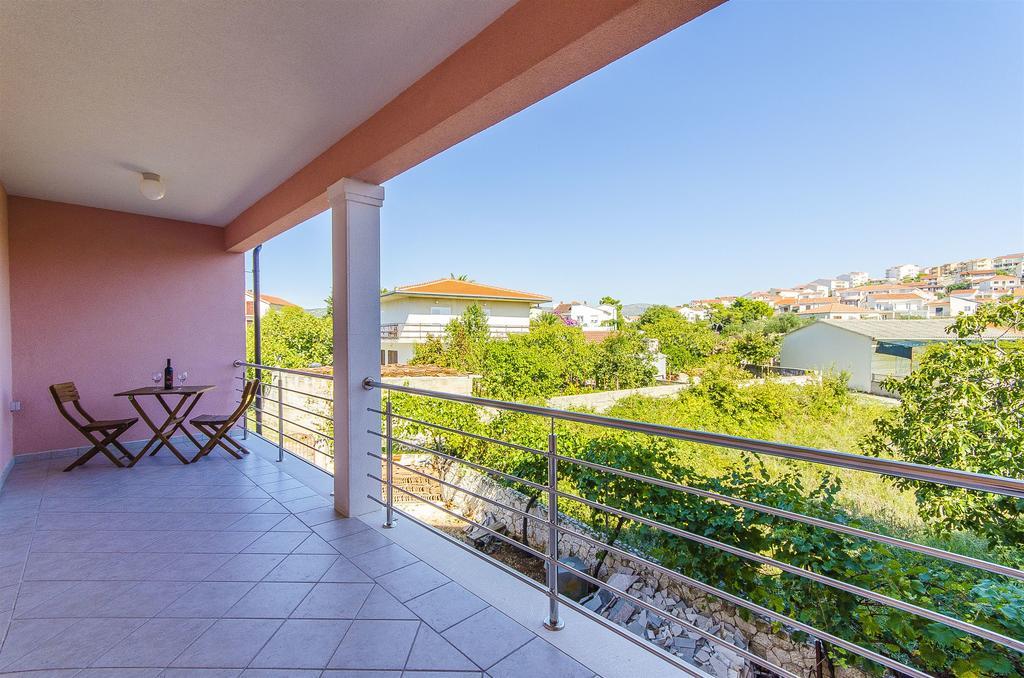 Apartments Hrgovic روغوزنيكا المظهر الخارجي الصورة